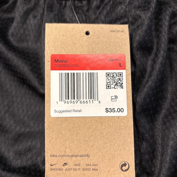 Men’s Nike Shorts - Picture 3 of 4